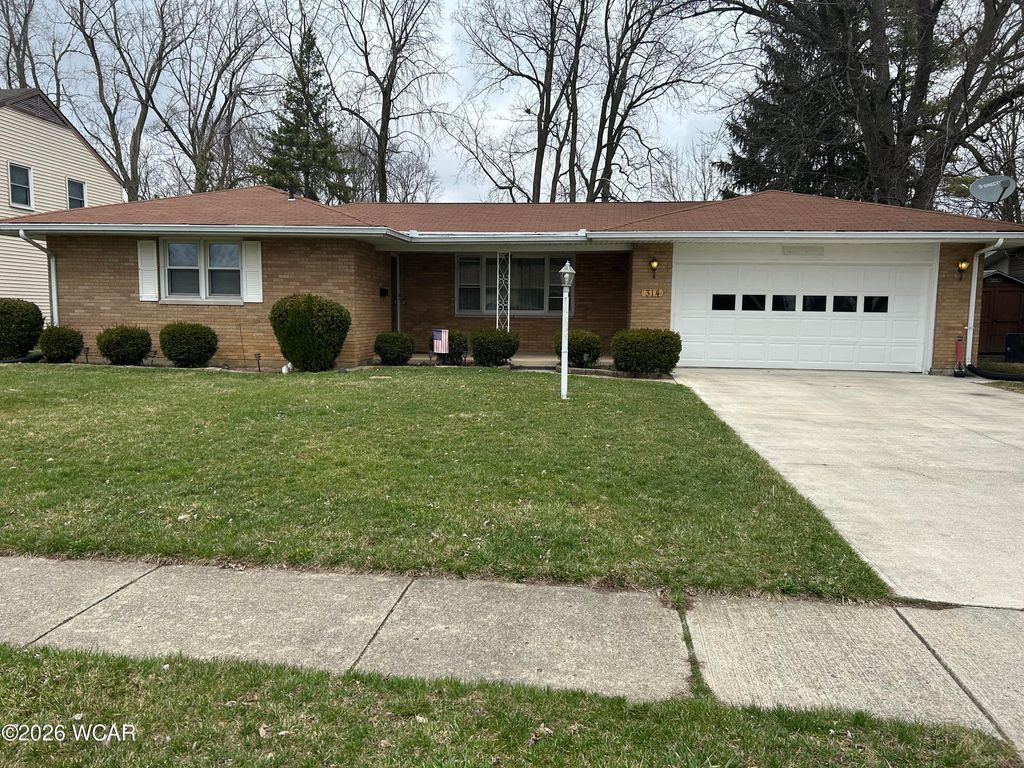 Photo of 314 Devonshire Drive, Lima, OH 45804 (MLS # 309636)