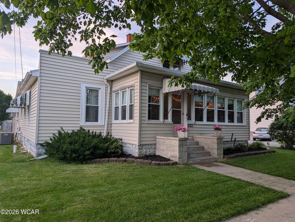 Photo of 328 W Fifth Street, Delphos, OH 45833 (MLS # 310425)