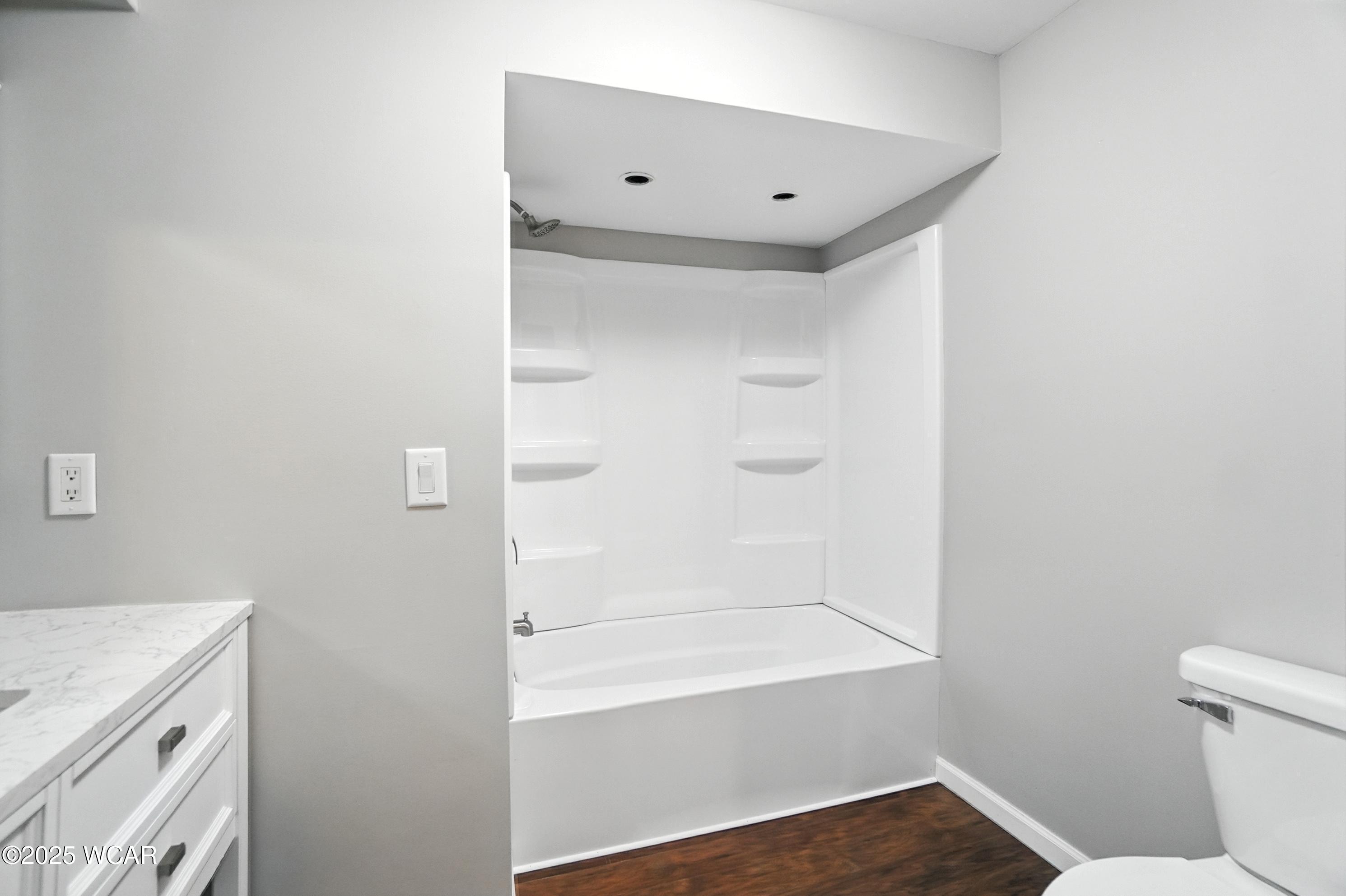 Lima, Ohio 45801, United States, 4 Bedrooms Bedrooms, ,3 BathroomsBathrooms,Residential,Active,173339