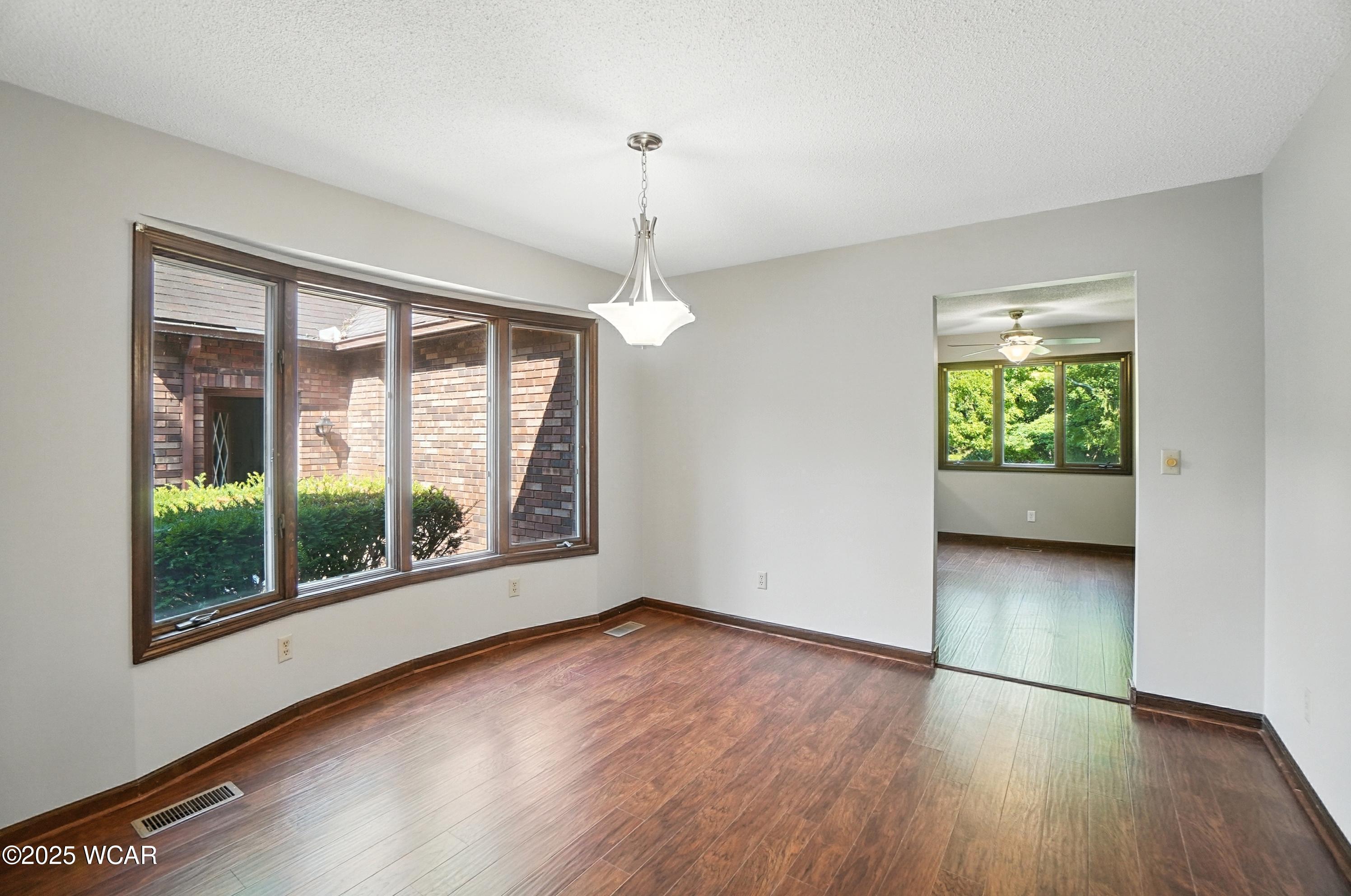 Lima, Ohio 45801, United States, 4 Bedrooms Bedrooms, ,3 BathroomsBathrooms,Residential,Active,173339