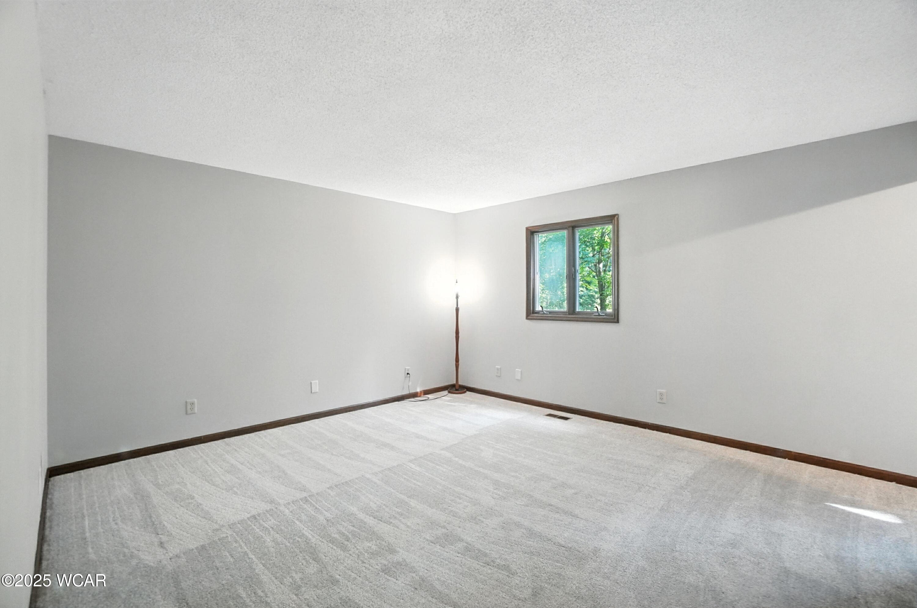 Lima, Ohio 45801, United States, 4 Bedrooms Bedrooms, ,3 BathroomsBathrooms,Residential,Active,173339