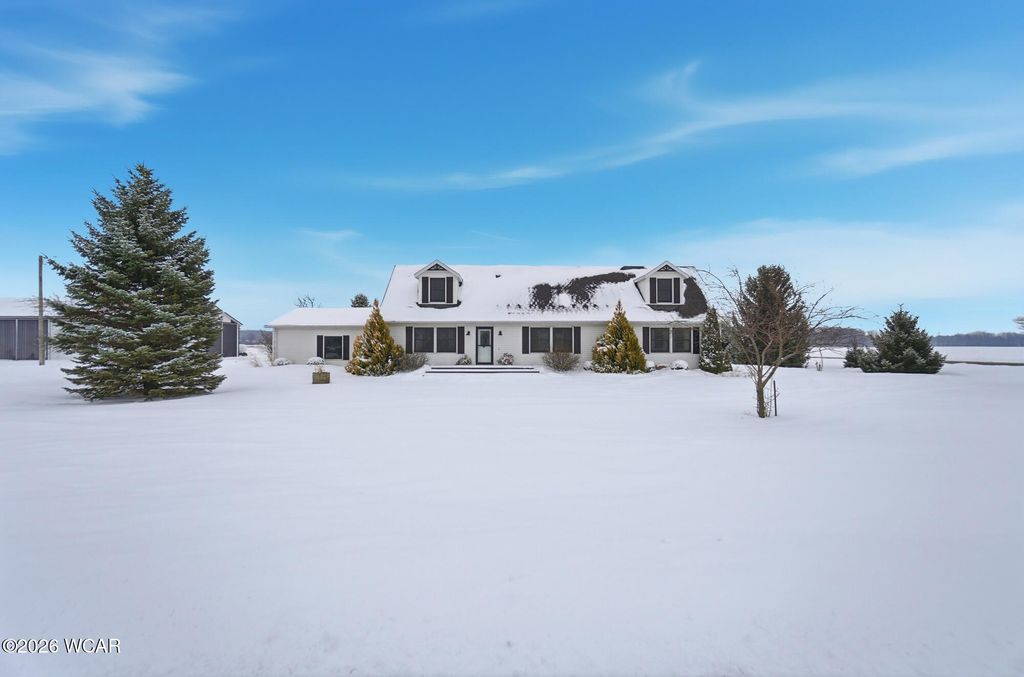 Photo of 21320 Fairmount Road, Waynesfield, OH 45896 (MLS # 309389)