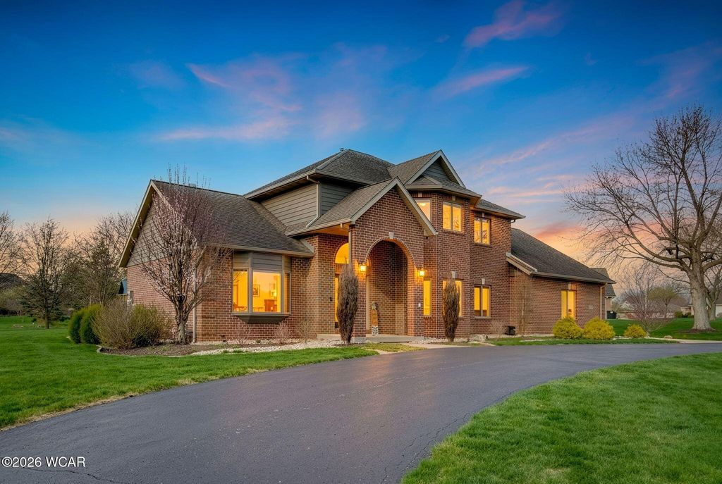 Photo of 2889 Stoneybrook Drive, Lima, OH 45805 (MLS # 309842)