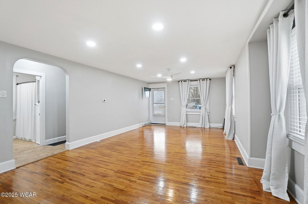 Photo of 439 E Albert Street, Lima, OH 45801 (MLS # 309114)