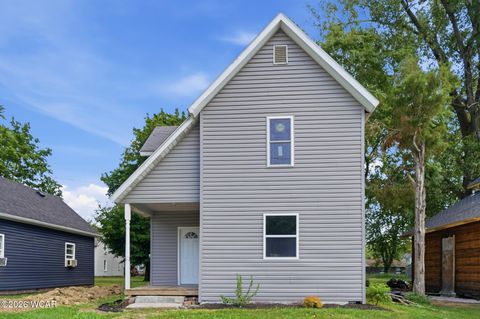 Photo of 905 E 2nd Street, Lima, OH 45804 (MLS # 310807)