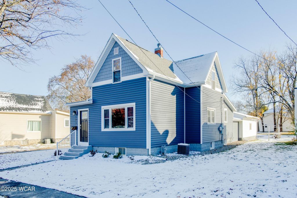 Photo of 503 W 6th Street, Delphos, OH 45833 (MLS # 308811)