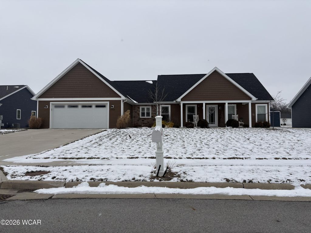 Photo of 5924 Timberstone Drive, Lima, OH 45807 (MLS # 309235)