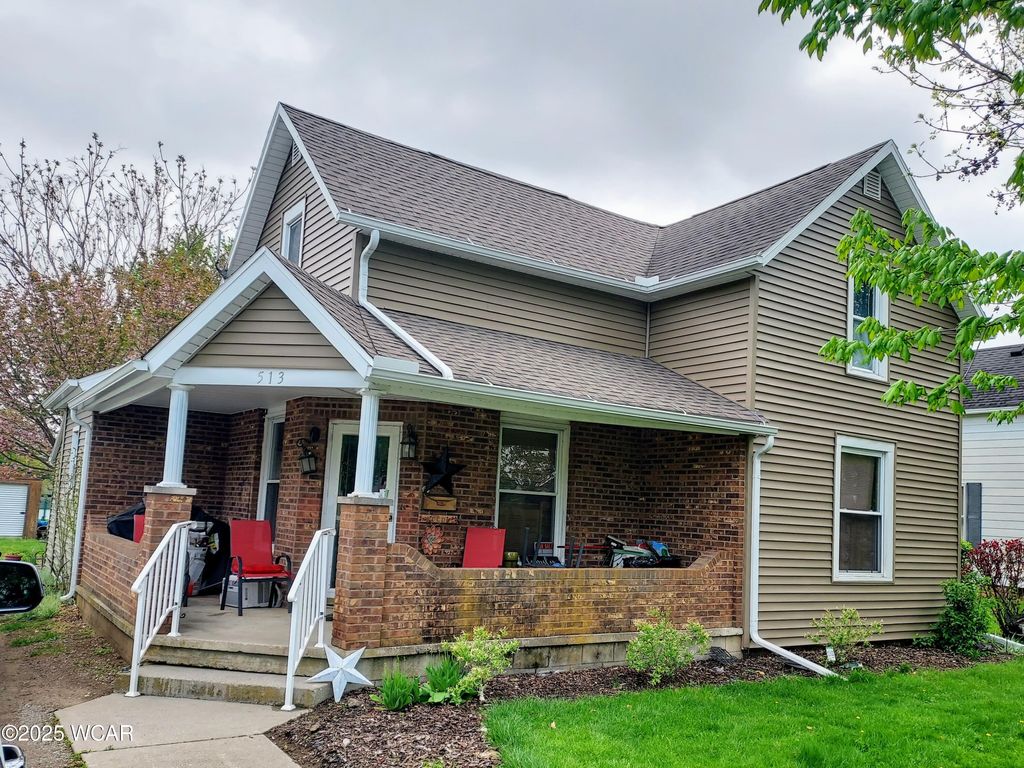 Photo of 513 E Liberty Street, Leipsic, OH 45856 (MLS # 310239)