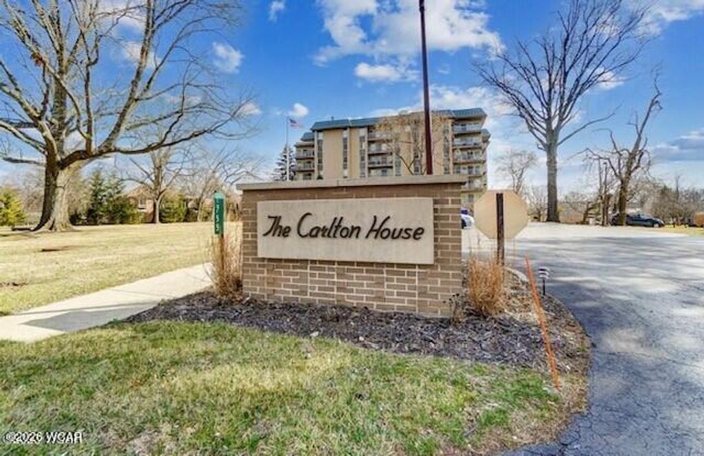 Photo of 1755 Shawnee Road, Lima, OH 45805 (MLS # 310057)