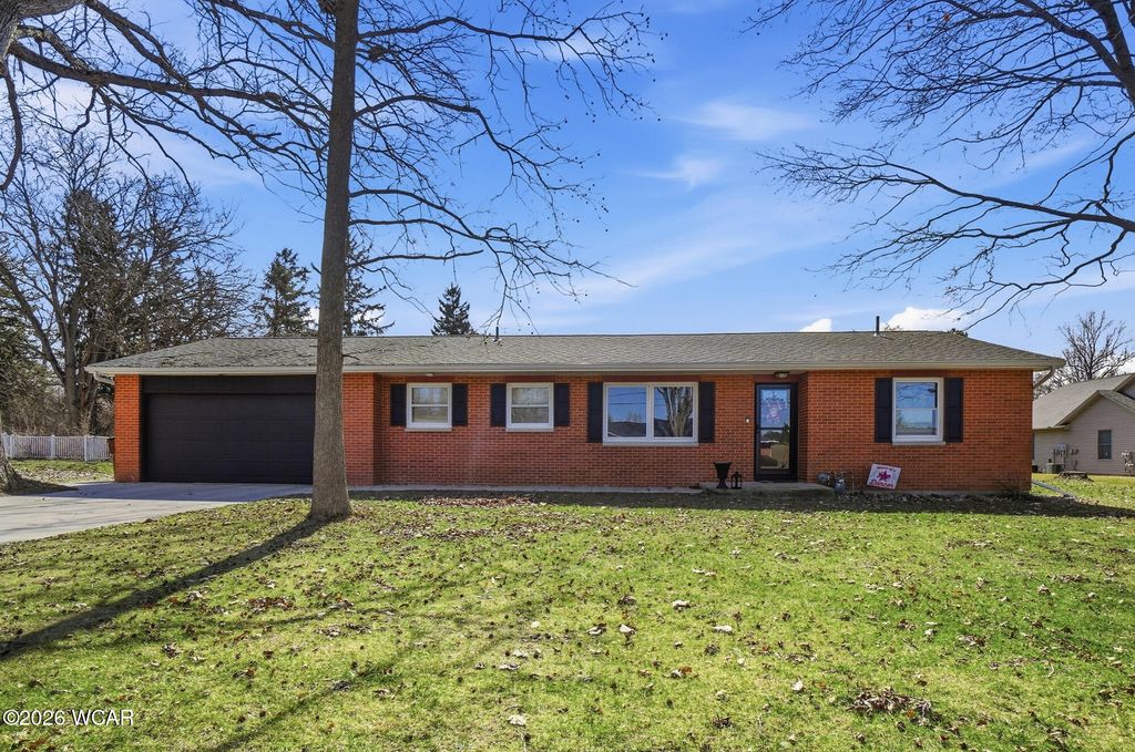 Photo of 2215 Britt Avenue, Lima, OH 45806 (MLS # 309729)