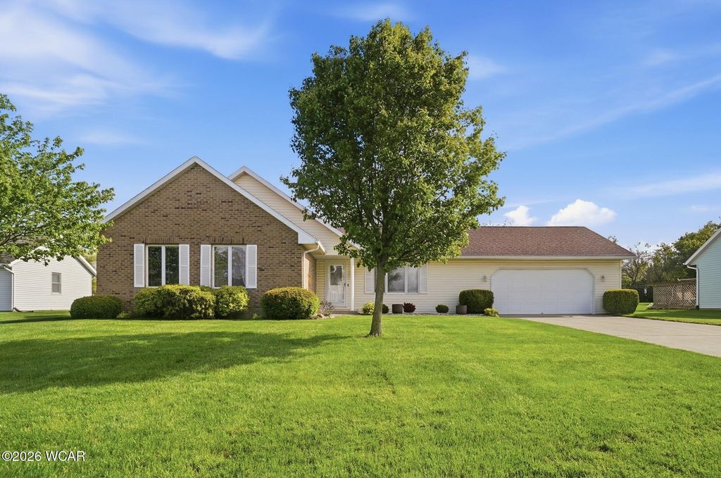Photo of 5724 Clover Ridge Drive, Lima, OH 45807 (MLS # 310114)