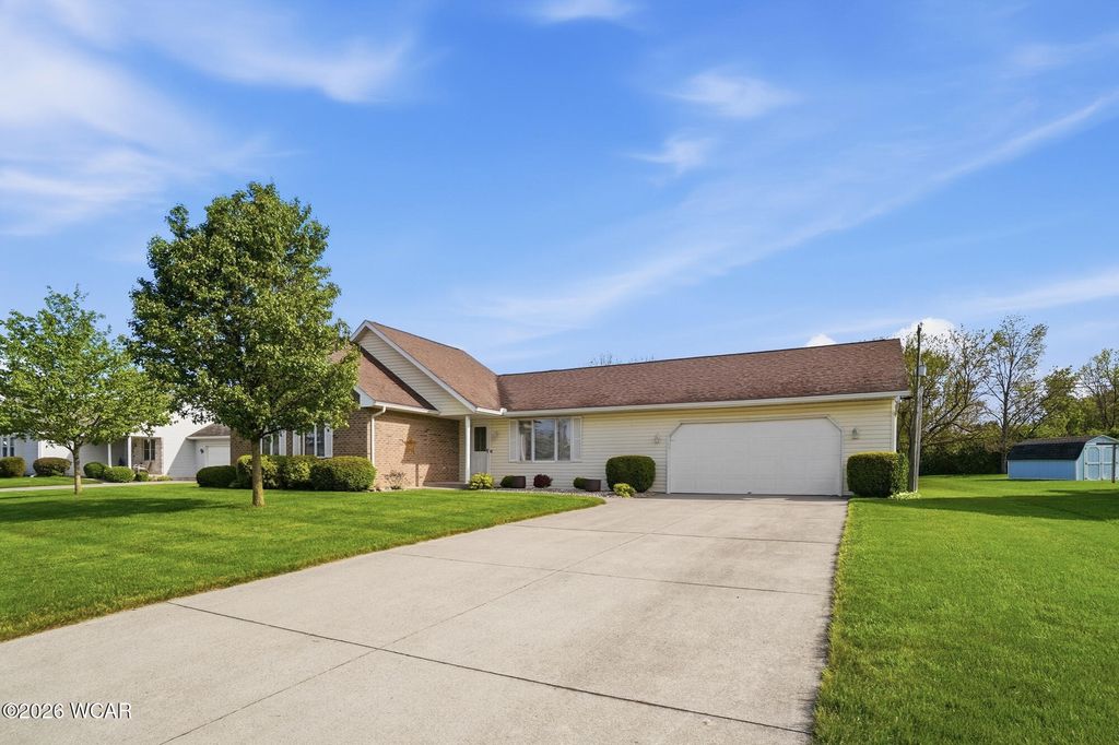 Photo of 5724 Clover Ridge Drive, Lima, OH 45807 (MLS # 310114)