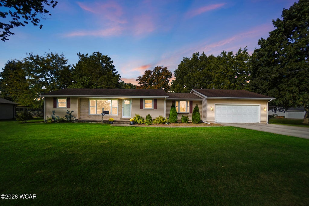 Photo of 307 N Greenlawn Avenue, Elida, OH 45807 (MLS # 311874)