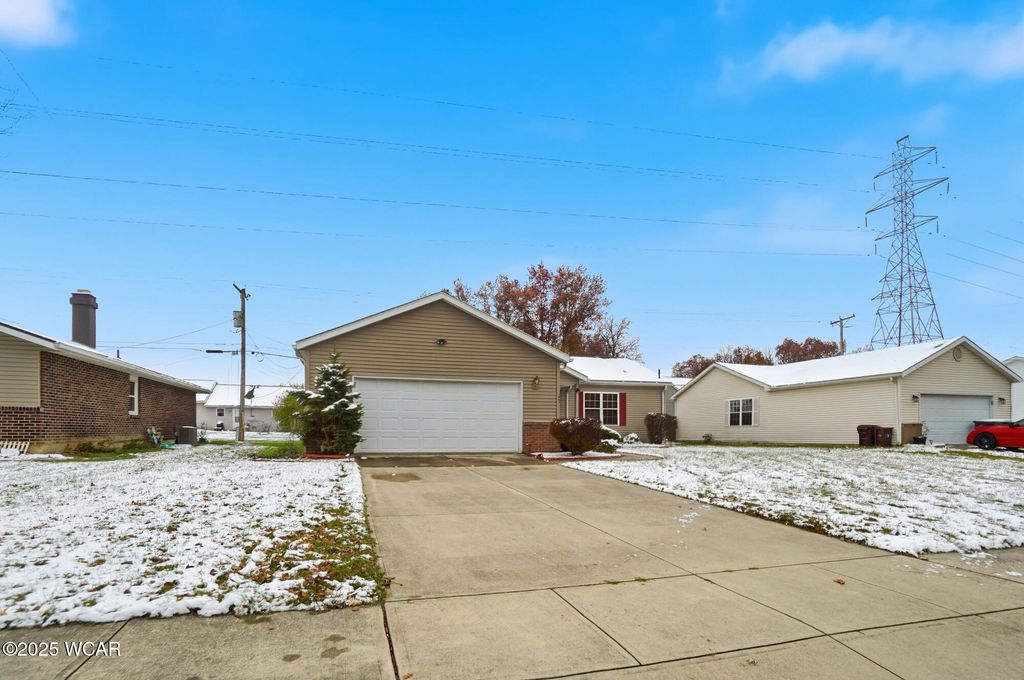 Photo of 2997 Cletus Parkway, Lima, OH 45805 (MLS # 308818)
