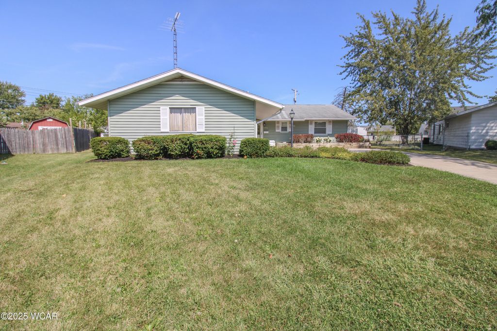 Photo of 1776 Virginia Avenue, Lima, OH 45801 (MLS # 308205)