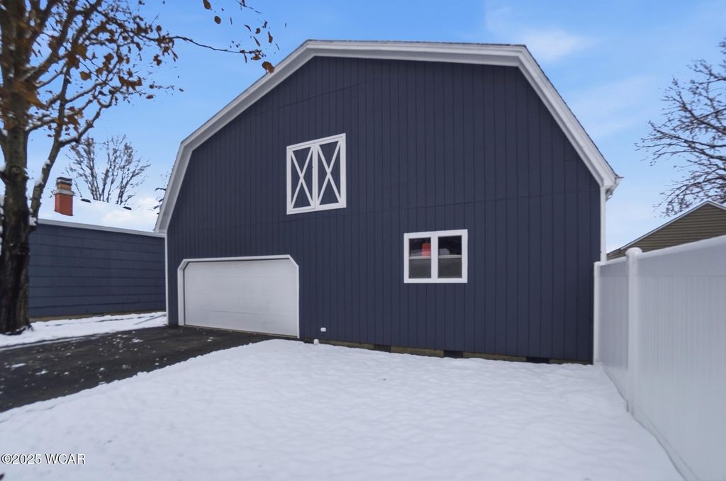 Photo of 900 Morse Street, Findlay, OH 45840 (MLS # 308977)