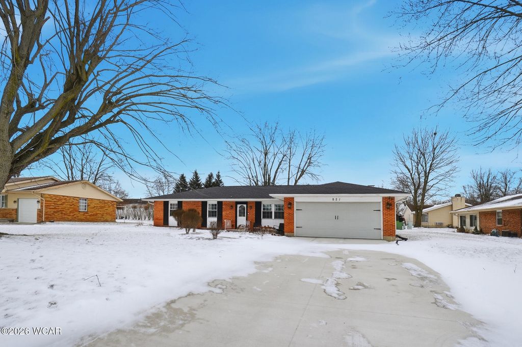 Photo of 821 Poppy Drive, Wapakoneta, OH 45895 (MLS # 309498)
