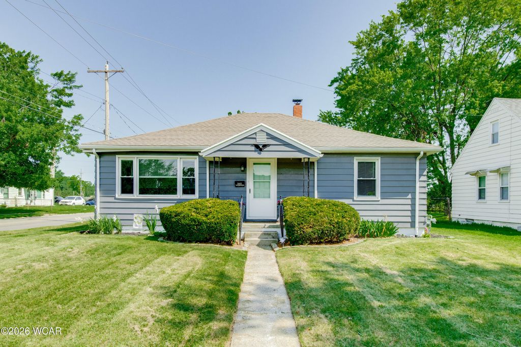 Photo of 560 W O'Connor Avenue, Lima, OH 45801 (MLS # 310765)