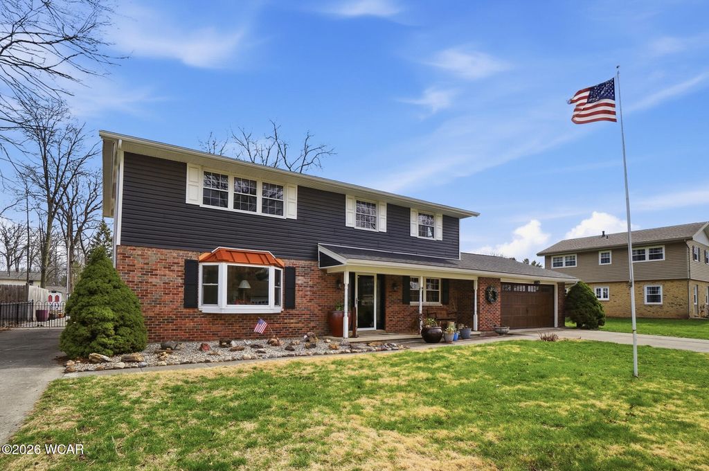 Photo of 3547 Woodhaven Lane, Lima, OH 45806 (MLS # 309739)