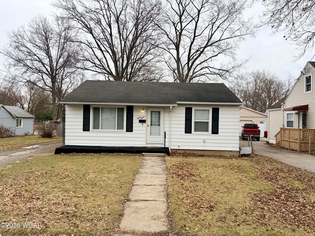 Photo of 1212 Virgina Avenue, Lima, OH 45801 (MLS # 309473)