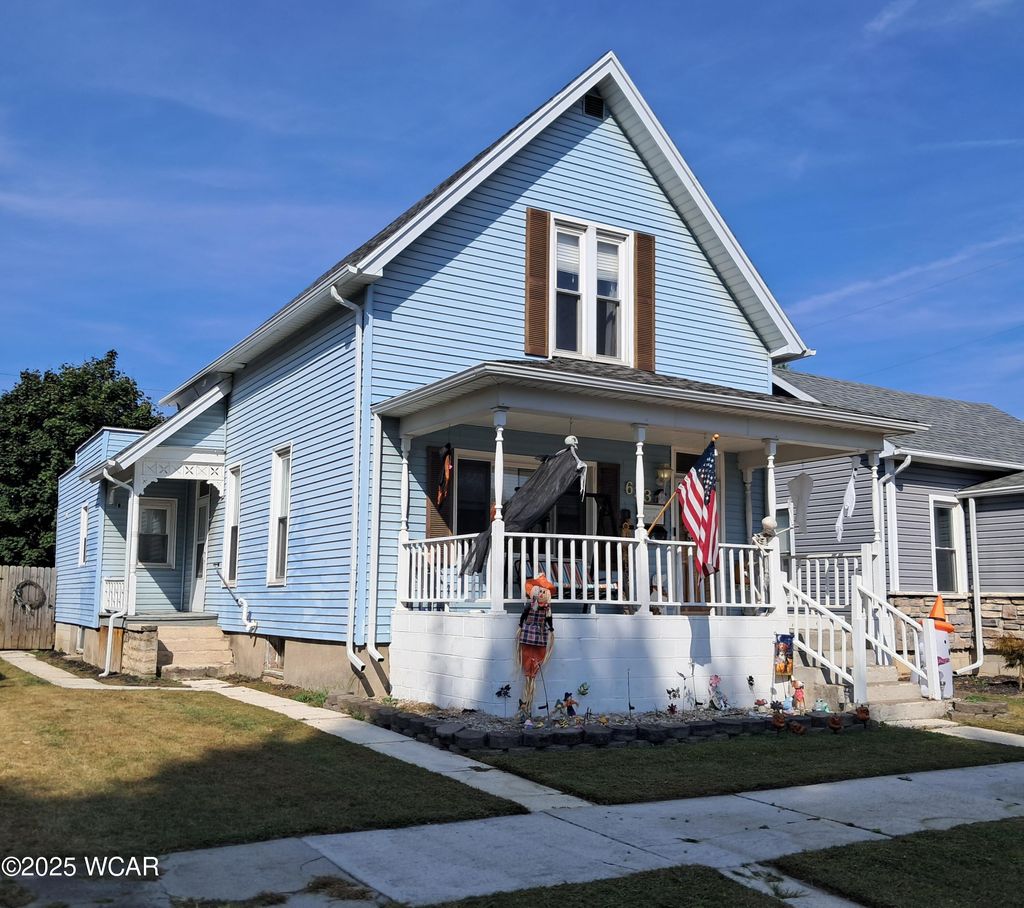 Photo of 633 Maple Street, Fostoria, OH 44830 (MLS # 308251)