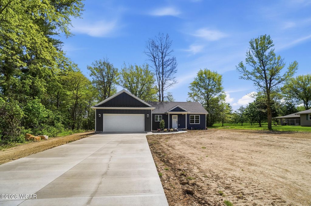 Photo of 2509 Elmview Drive, Cridersville, OH 45806 (MLS # 310171)