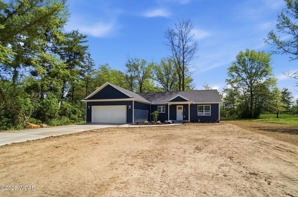 Photo of 2509 Elmview Drive, Cridersville, OH 45806 (MLS # 310171)