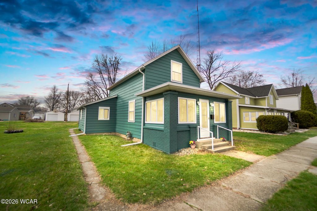 Photo of 217 S Wayne Street, Van Wert, OH 45891 (MLS # 309781)