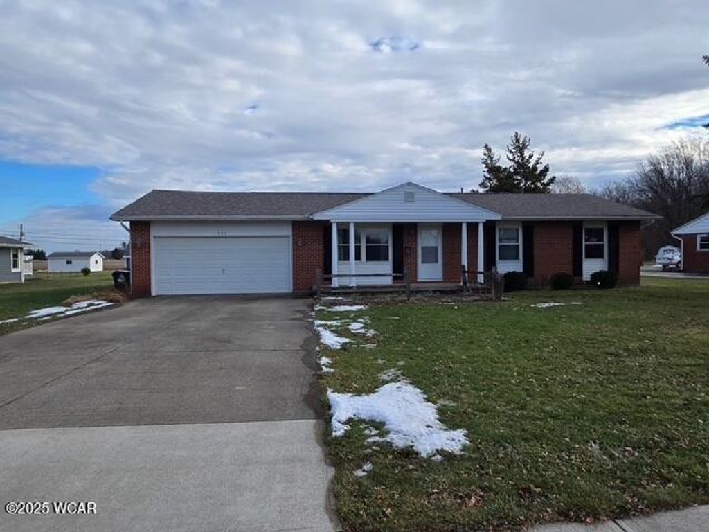 Photo of 922 Orders Ave Avenue, Ada, OH 45810 (MLS # 309072)