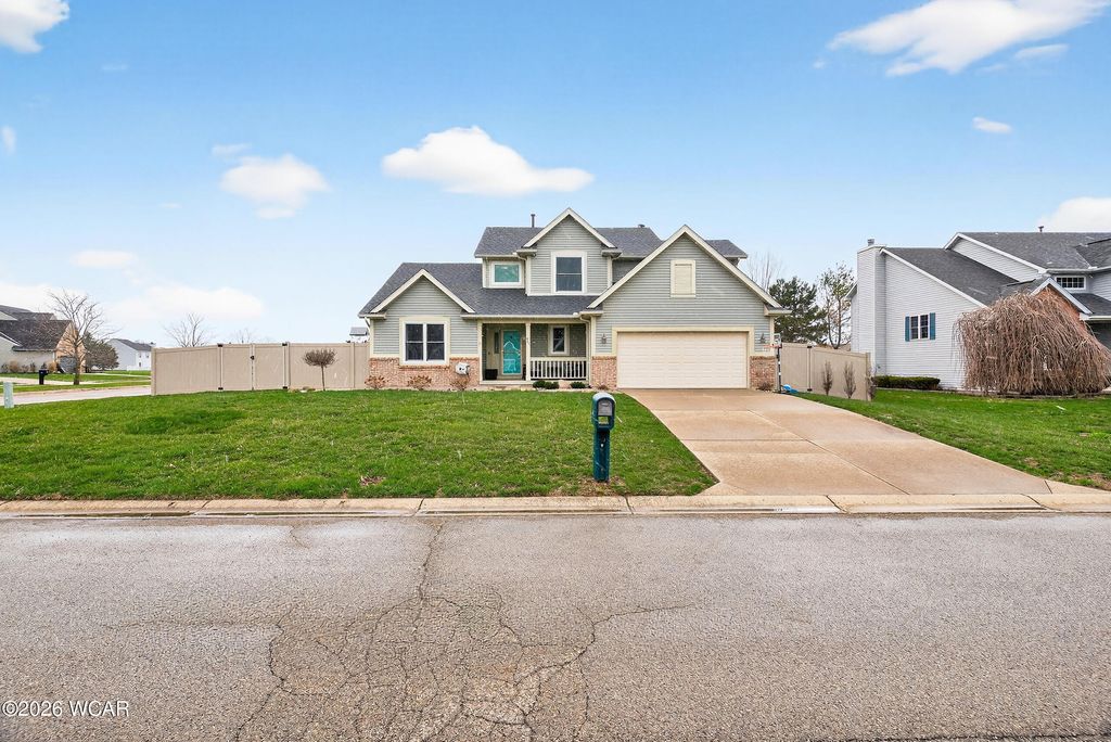 Photo of 800 Antler Court, Piqua, OH 45356 (MLS # 309750)