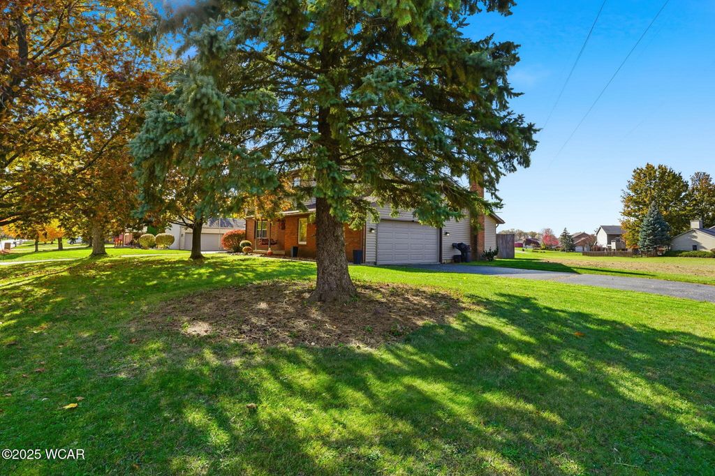 Photo of 3018 Gleneagle Drive, Findlay, OH 45840 (MLS # 308754)