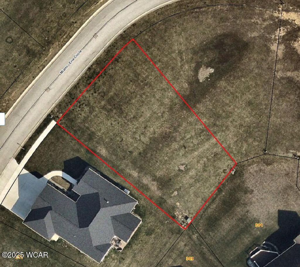 Photo of 363 Miami Erie Circle, Saint Marys, OH 45885 (MLS # 305991)