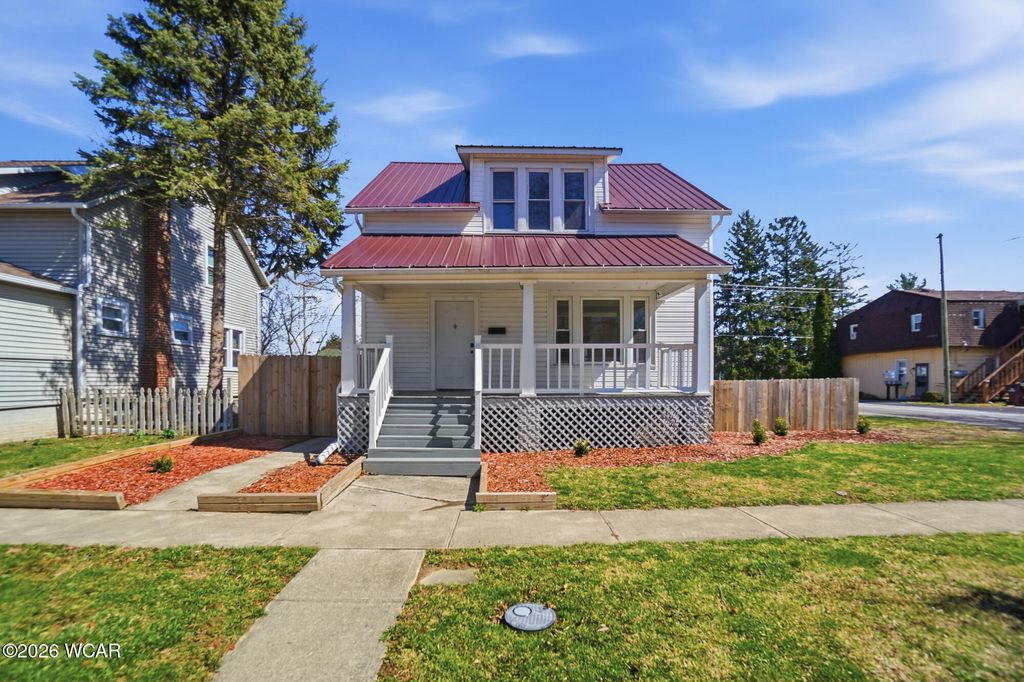 Photo of 722 S Johnson Street, Ada, OH 45810 (MLS # 309679)