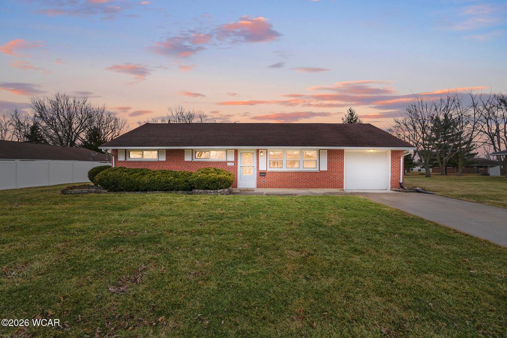 Photo of 114 Roger Street, Lima, OH 45807 (MLS # 309514)