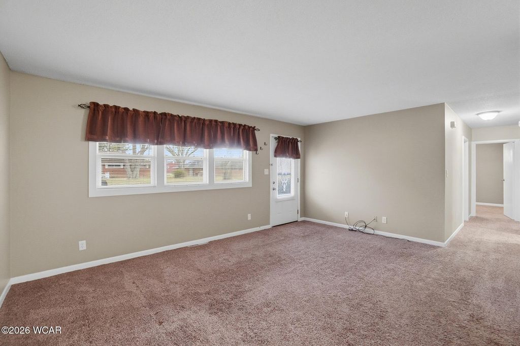 Photo of 114 Roger Street, Lima, OH 45807 (MLS # 309514)