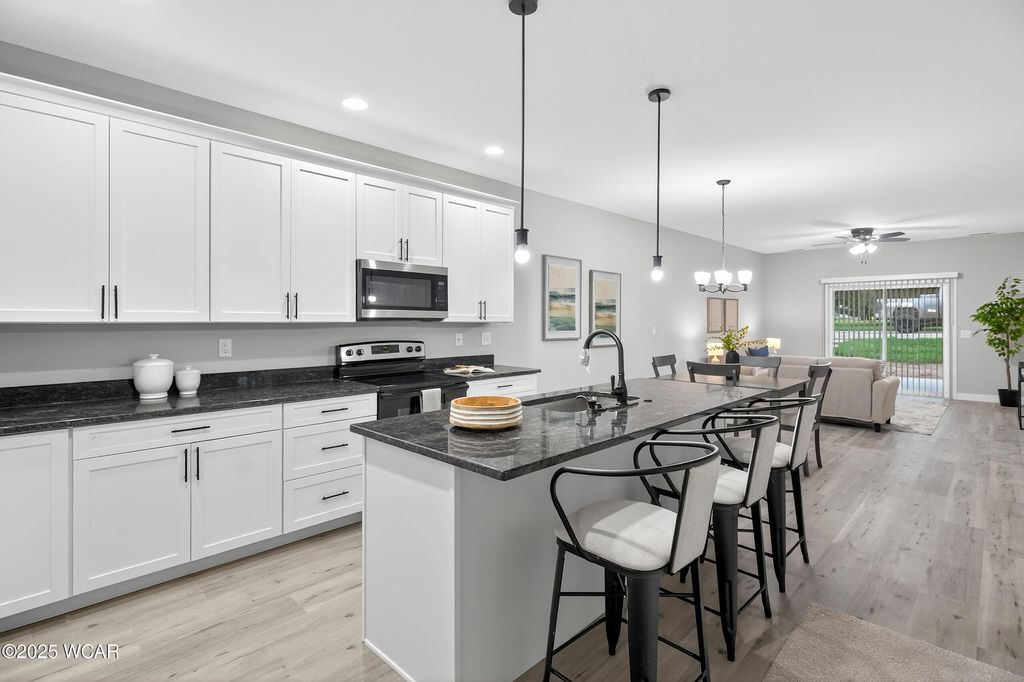 Photo of 1786 Creekside Court, Sidney, OH 45365 (MLS # 306881)