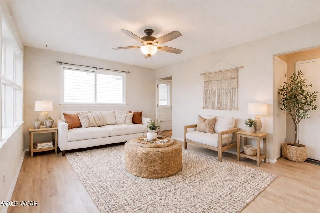 Photo of 777 Ewing Avenue, Lima, OH 45801 (MLS # 309908)