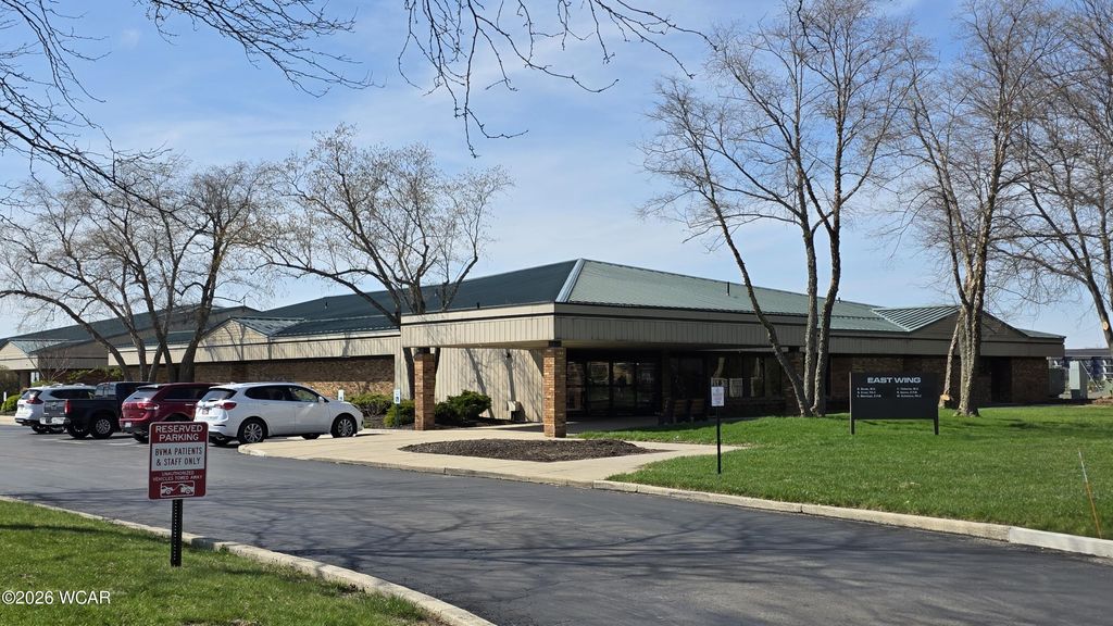 Photo of 200 W Pearl Street, Findlay, OH 45840 (MLS # 309927)