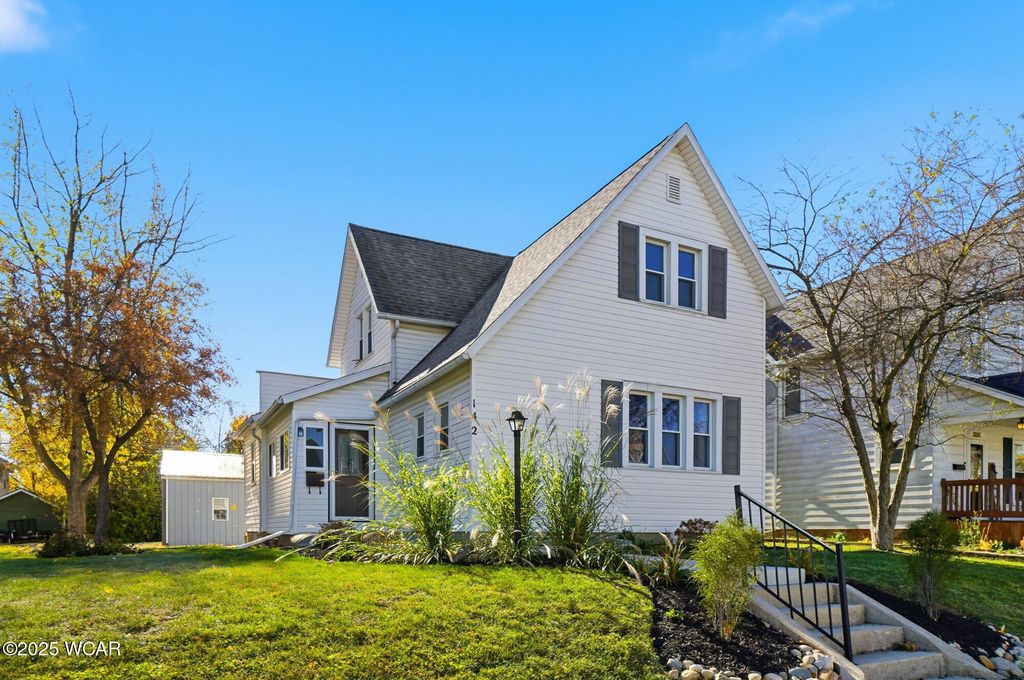 Photo of 142 E Raymond Street, Van Wert, OH 45891 (MLS # 308785)