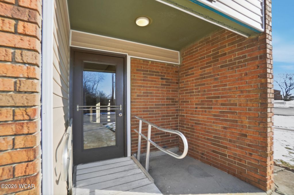 Photo of 2275 N Cable Road, Lima, OH 45807 (MLS # 309262)