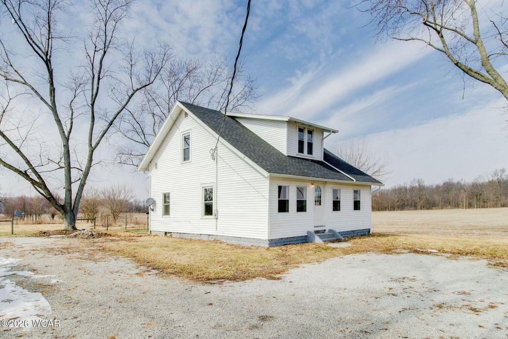 Photo of 2340 S Wapak Road, Lima, OH 45805 (MLS # 309556)