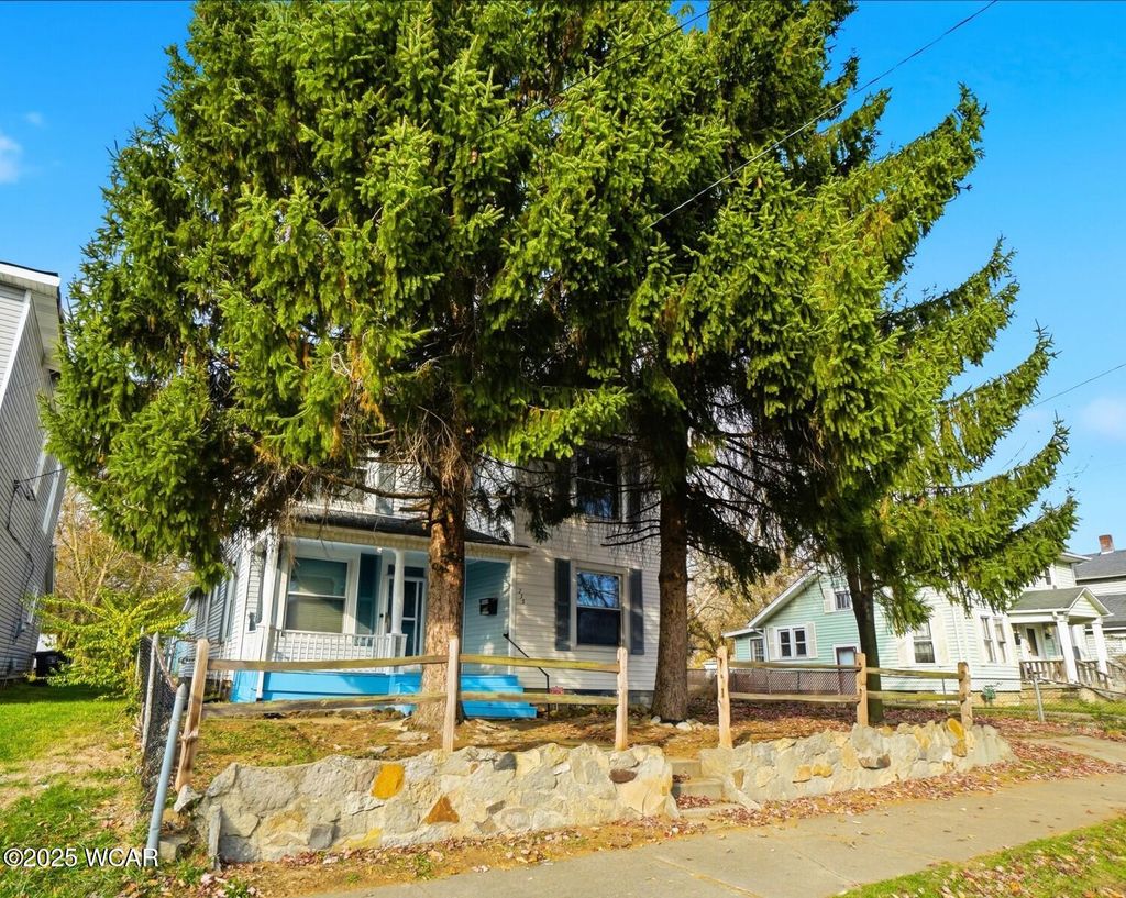 Photo of 735 N Main Street, Lima, OH 45801 (MLS # 308844)