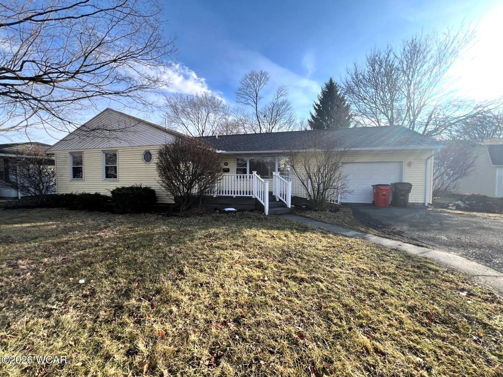 Photo of 724 N Main Street, Ada, OH 45810 (MLS # 309460)