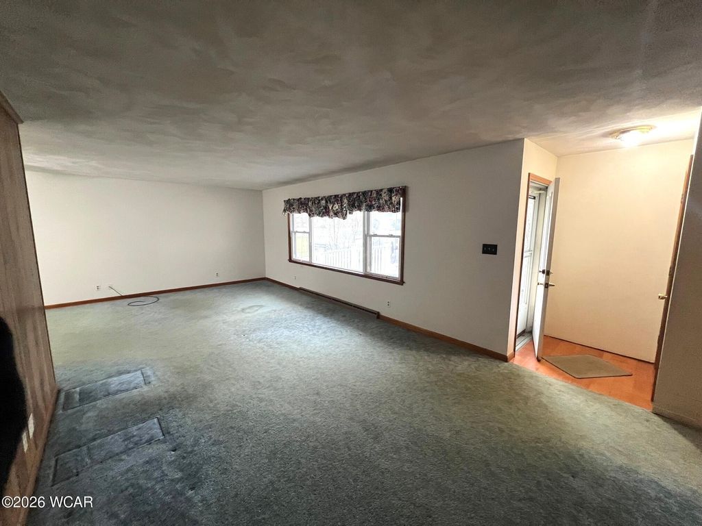 Photo of 724 N Main Street, Ada, OH 45810 (MLS # 309460)