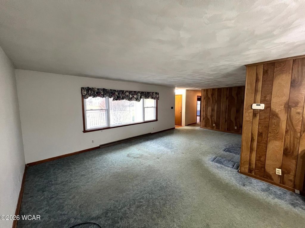 Photo of 724 N Main Street, Ada, OH 45810 (MLS # 309460)