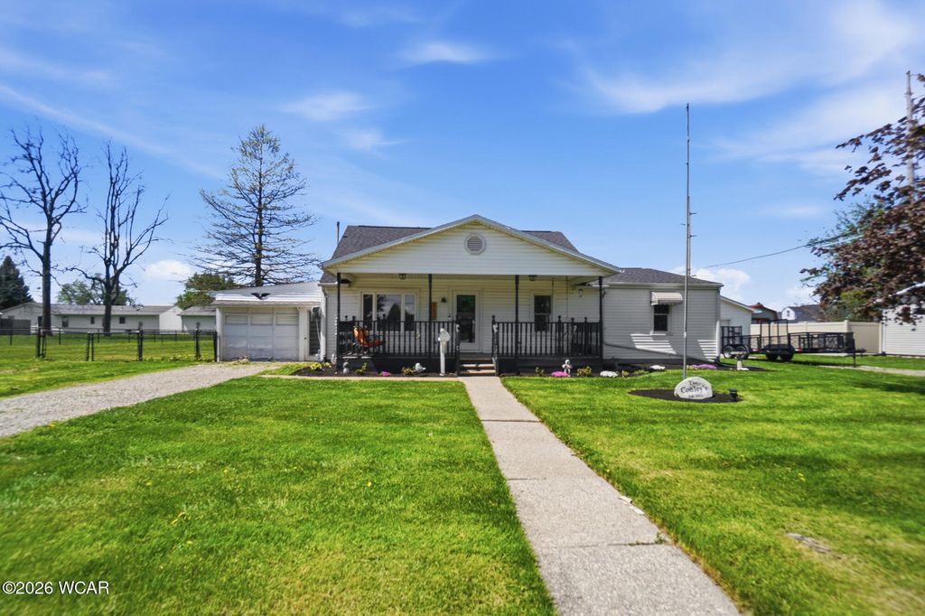 Photo of 111 S Wagner Avenue, Wapakoneta, OH 45895 (MLS # 310021)