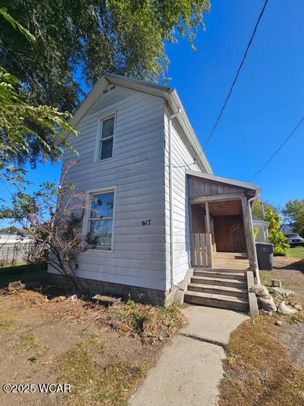 Photo of 617 Heindel Avenue, Lima, OH 45801 (MLS # 308690)