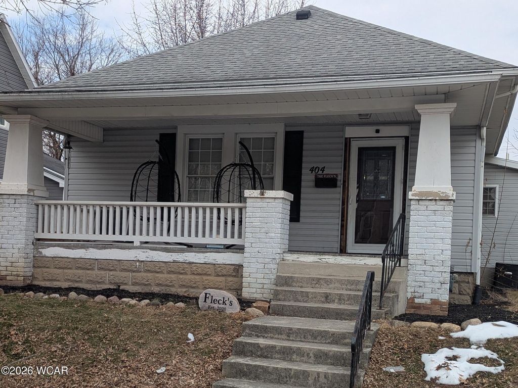 Photo of 404 W Pearl Street, Wapakoneta, OH 45895 (MLS # 309446)