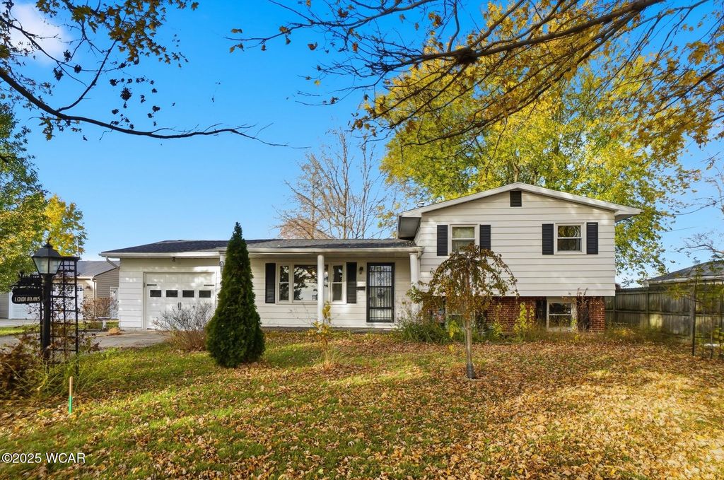 Photo of 1001 S Adams Street, Delphos, OH 45833 (MLS # 308678)