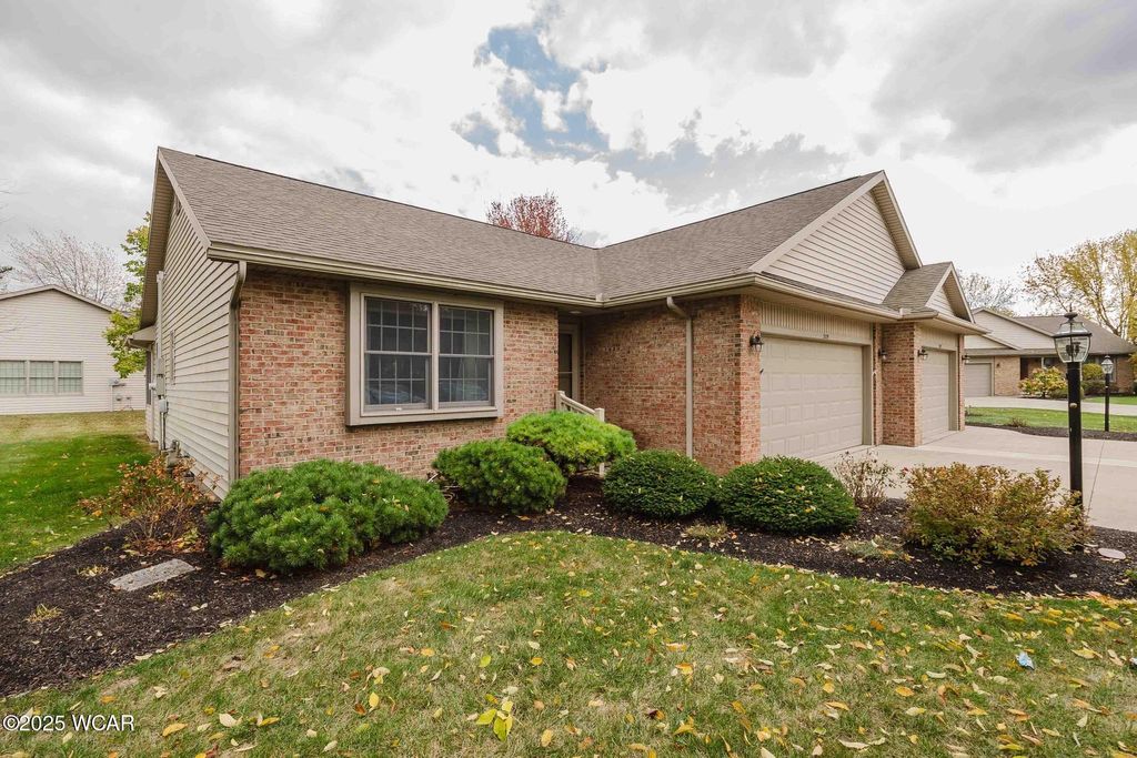 Photo of 209 Willow Bend Drive, Columbus Grove, OH 45830 (MLS # 308726)